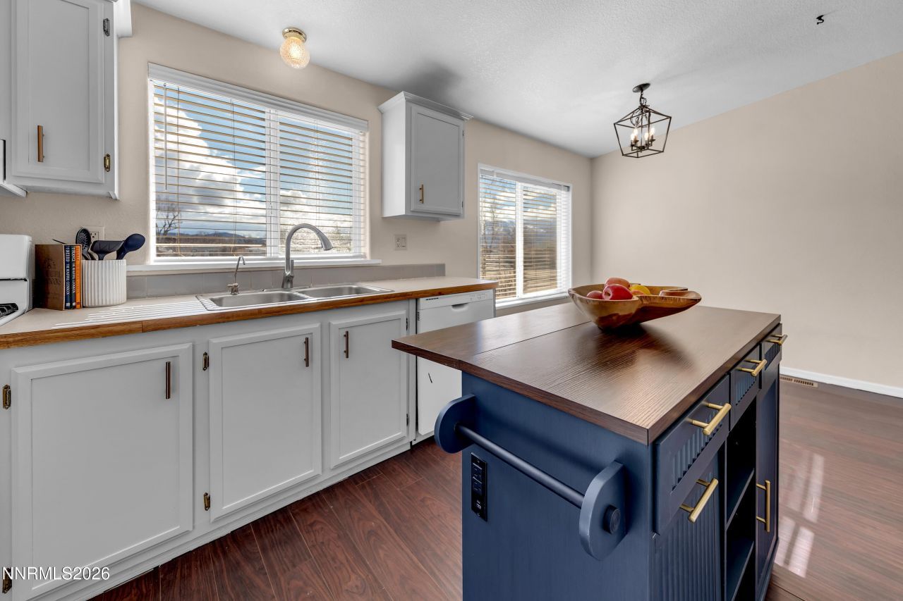 3620 Esmeralda Drive, Washoe Valley, NV 89704 Photo