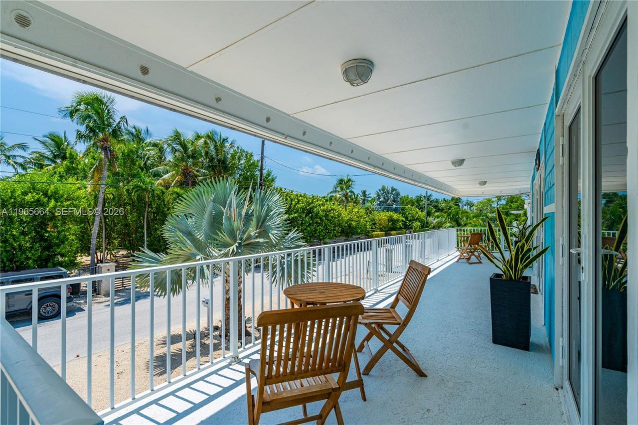 126 Columbus Dr, Islamorada, FL 33036 Photo