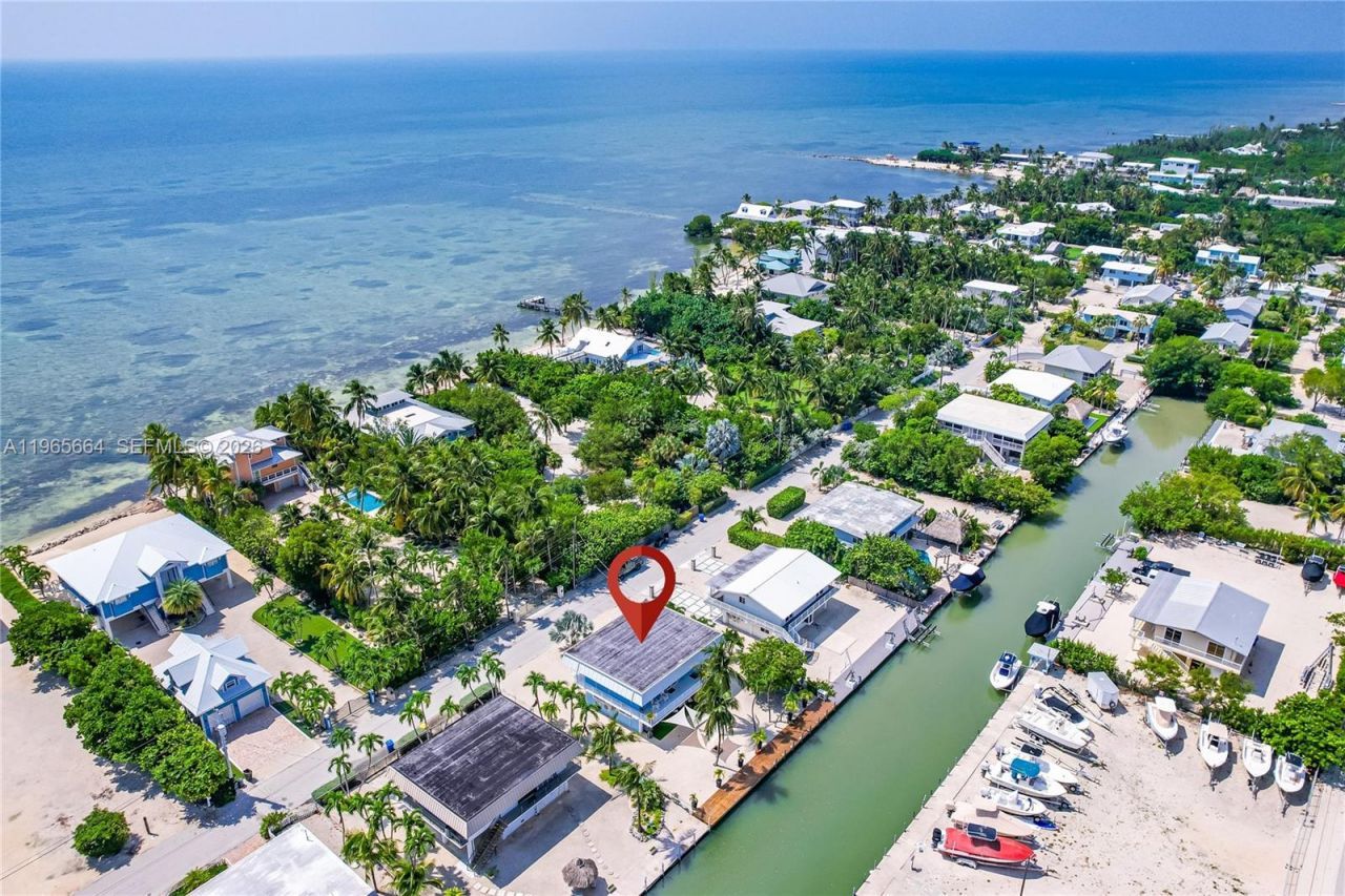 126 Columbus Dr, Islamorada, FL 33036 Photo