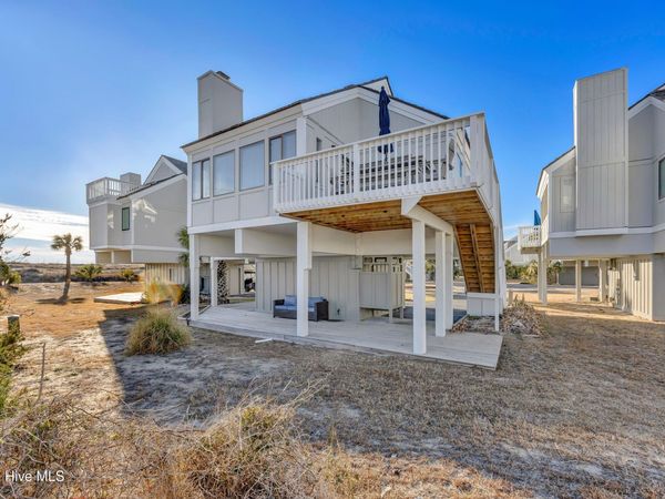 305 S Bald Head Wynd, Unit 10, Bald Head Island, NC 28461