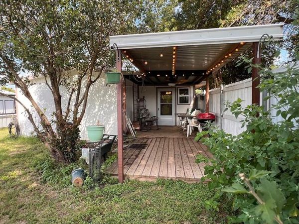 242 TreasureBeach, Comanche, TX 76442