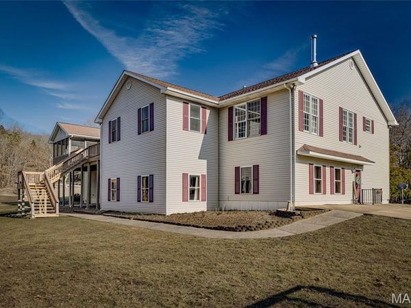 107 Wildhorse Road, Farmington, MO 63640