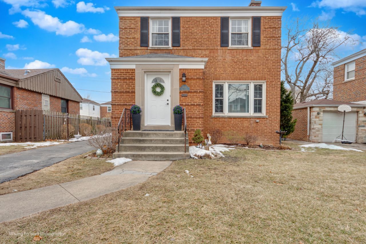 1348 Hull Avenue, Westchester, IL 60154 Main Photo