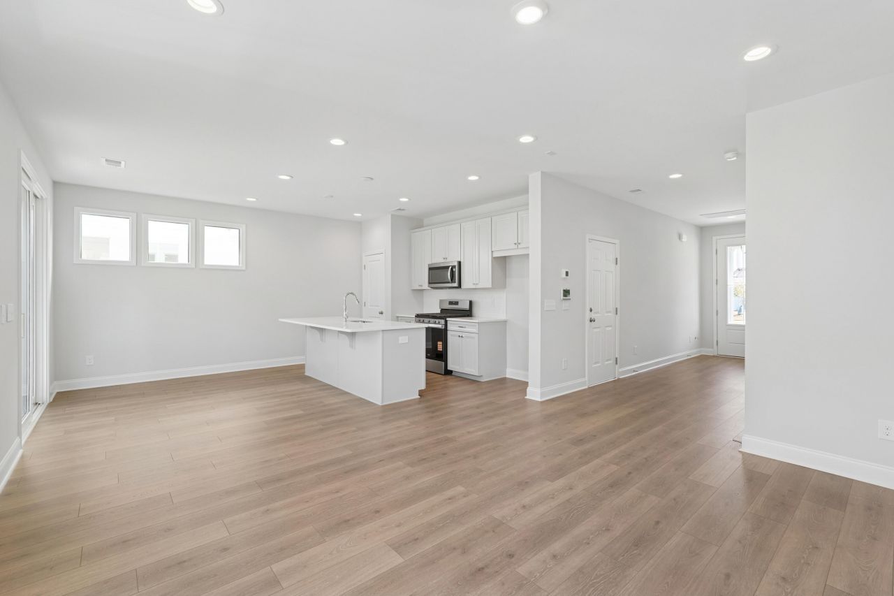 162 Claret Cup Way Photo 3