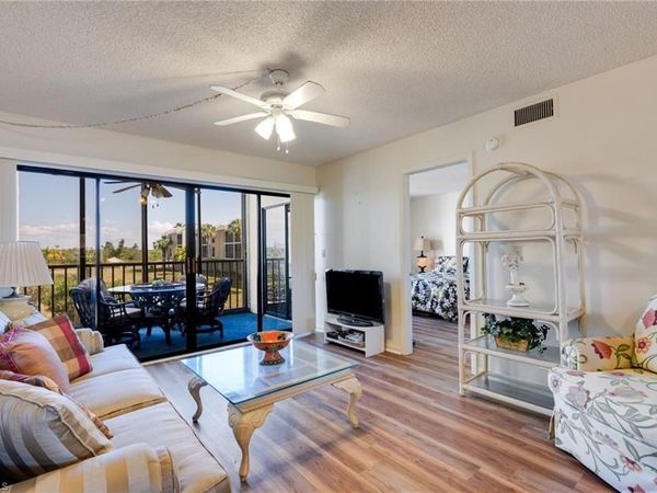 21490 Bay Village DR, Unit 162, FORT MYERS BEACH, FL 33931
