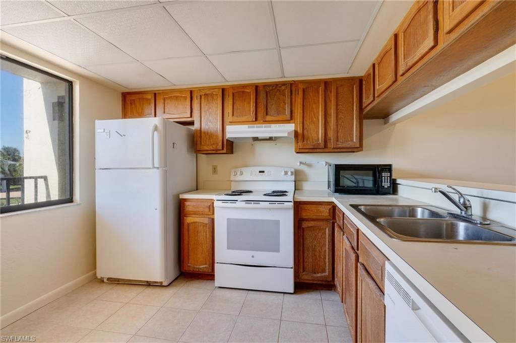 21490 Bay Village Dr, Unit 162, Fort Myers Beach, FL 33931 Photo