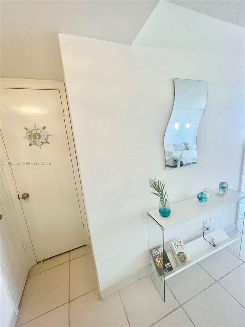 1817 S Ocean Dr, Unit 219, Hallandale Beach, FL 33009 Photo