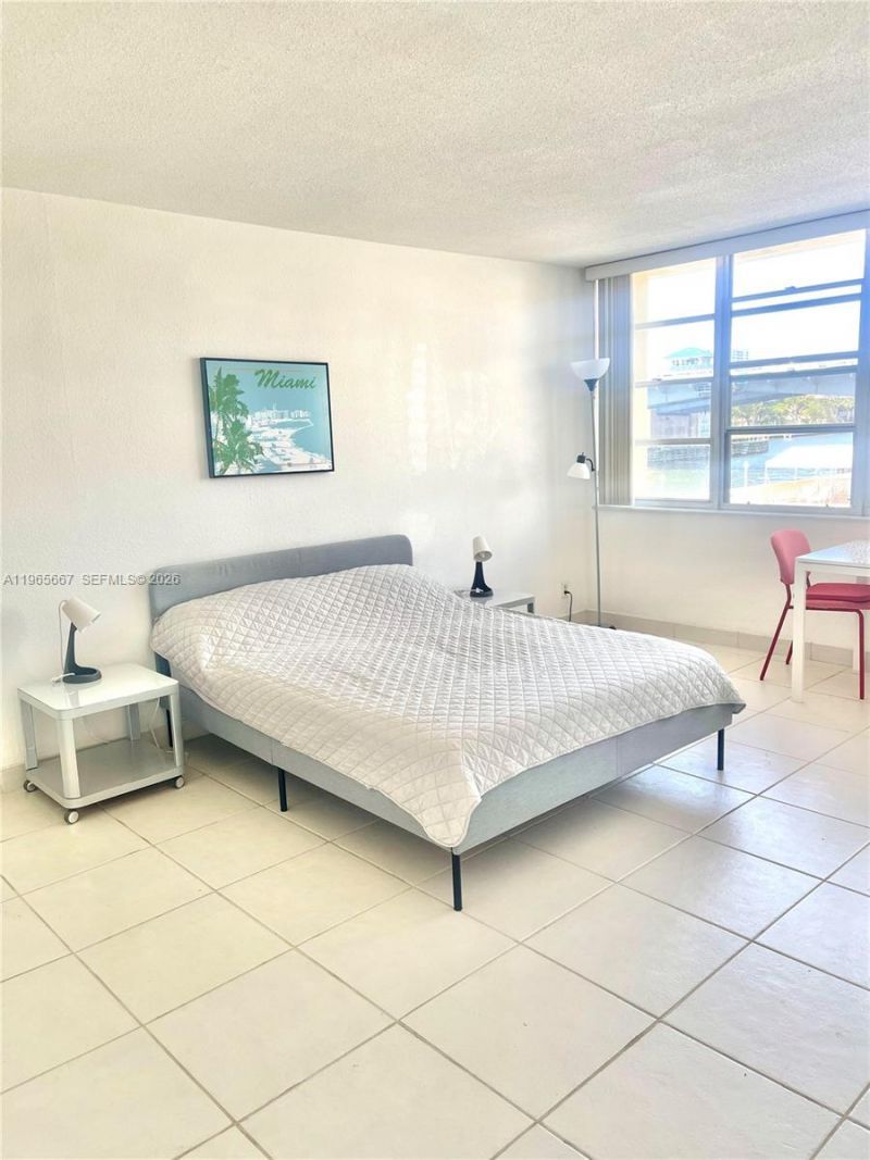 1817 S Ocean Dr, Unit 219, Hallandale Beach, FL 33009 Photo
