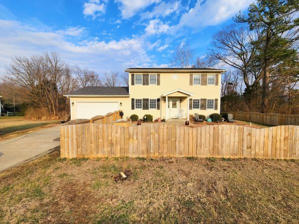 224 Cashen Drive, Makanda, IL 62958