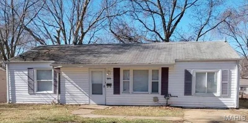 9819 Vickie Place, Saint Louis, MO 63136 Main Photo