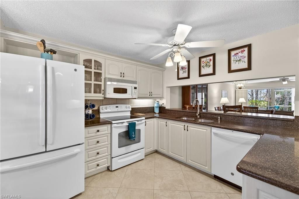 6700 Dennis Cir, Unit A102, Naples, FL 34104 Photo