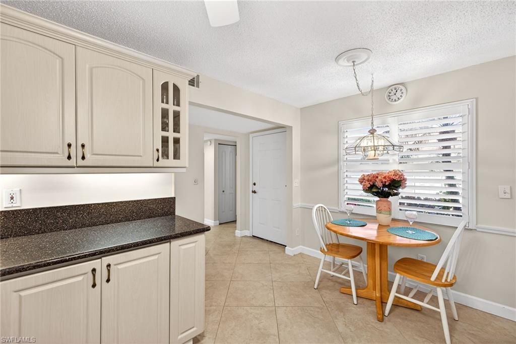 6700 Dennis Cir, Unit A102, Naples, FL 34104 Photo