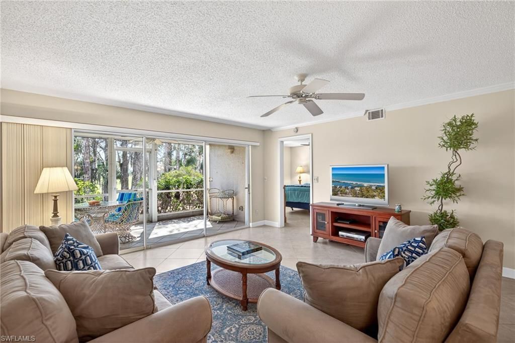 6700 Dennis Cir, Unit A102, Naples, FL 34104 Photo