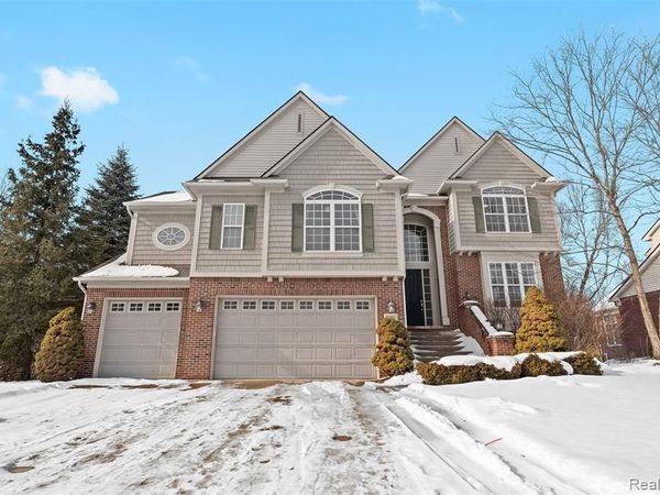 49681 S Glacier, Northville Twp, MI 48168