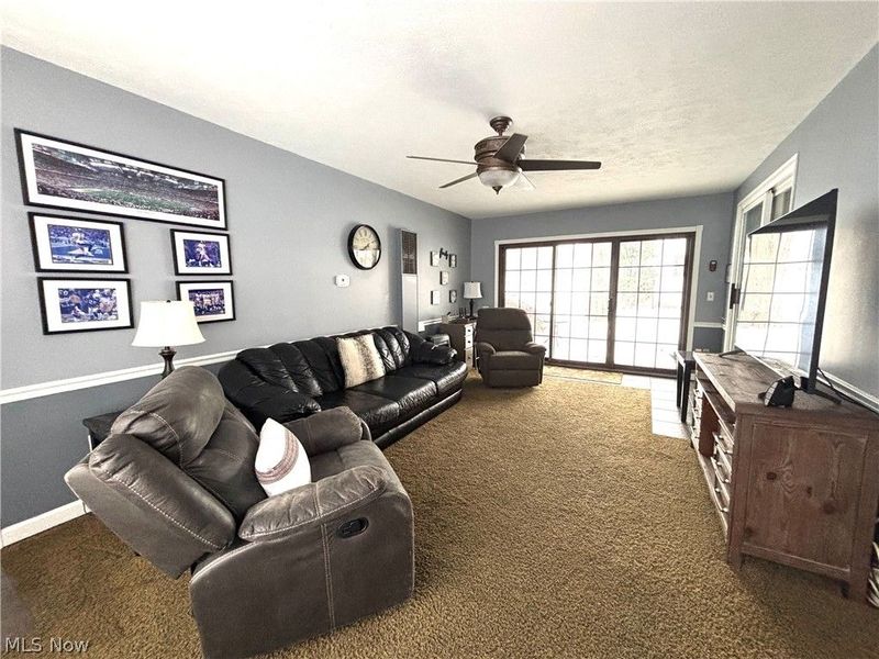 383 Edgewood Court, Columbiana, OH 44408 Photo 11