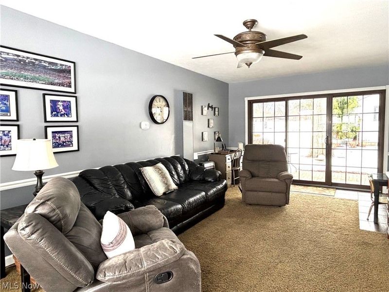 383 Edgewood Court, Columbiana, OH 44408 Photo 9