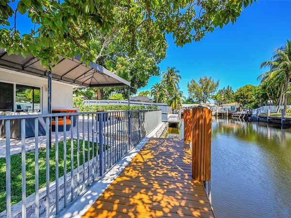 3044 NE 15th Terrace, Oakland Park, FL 33334