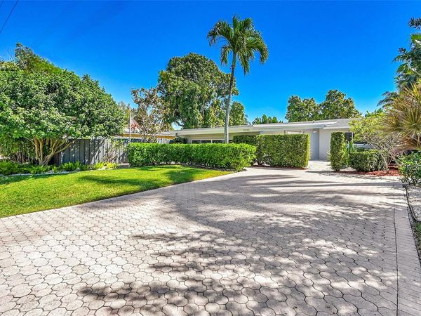 3044 NE 15th Terrace, Oakland Park, FL 33334