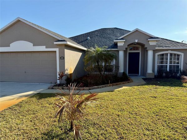 4255 SW Daemon St, Port St Lucie, FL 34953