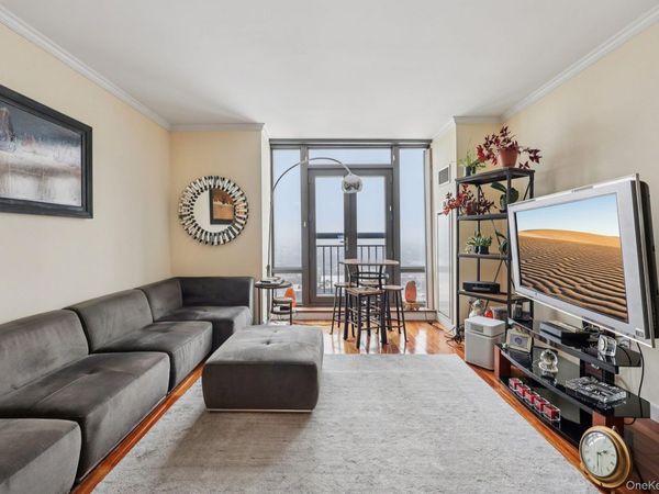 10 City Place, Unit 23F, White Plains, NY 10601