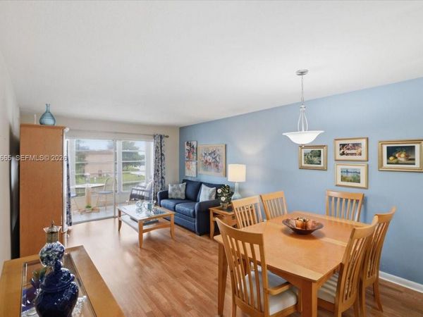 9850 Sunrise Lakes Blvd, Unit 305, Sunrise, FL 33322