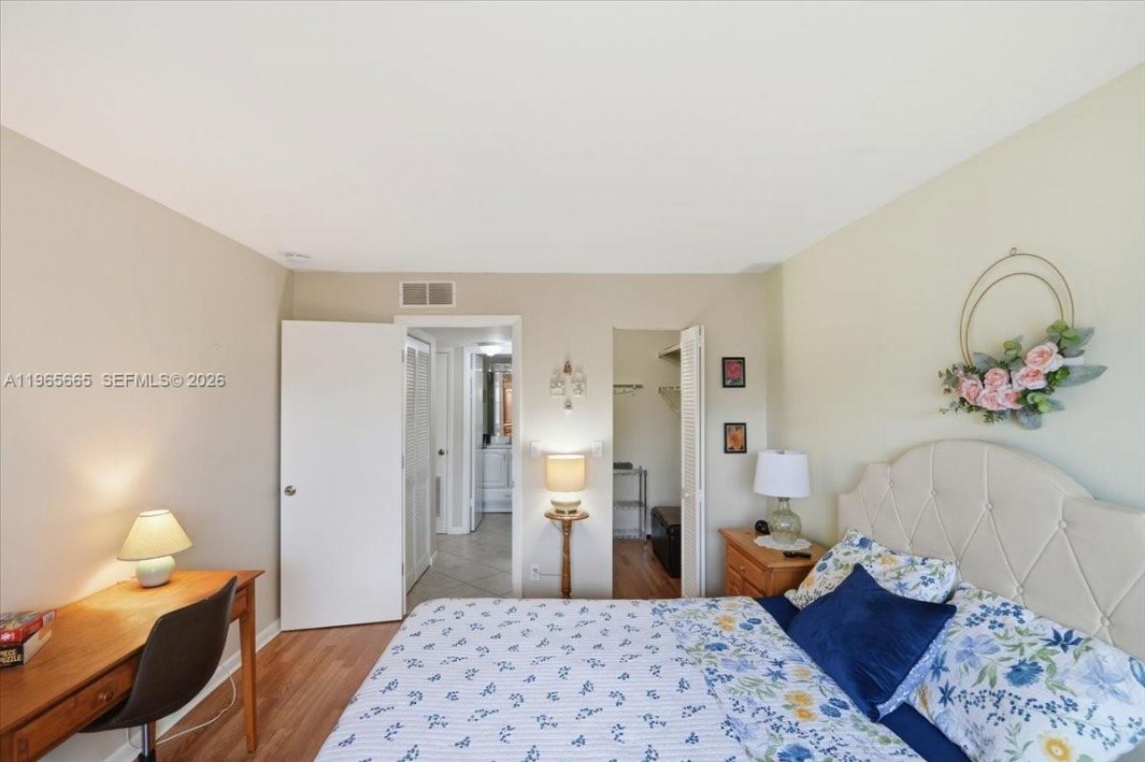 9850 Sunrise Lakes Blvd, Unit 305, Sunrise, FL 33322 Photo