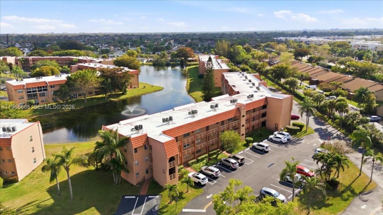 9850 Sunrise Lakes Blvd, Unit 305, Sunrise, FL 33322 Photo