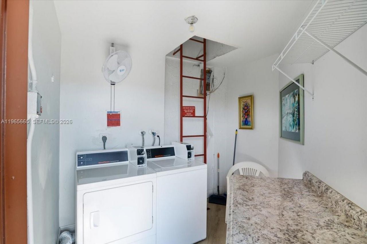 9850 Sunrise Lakes Blvd, Unit 305, Sunrise, FL 33322 Photo