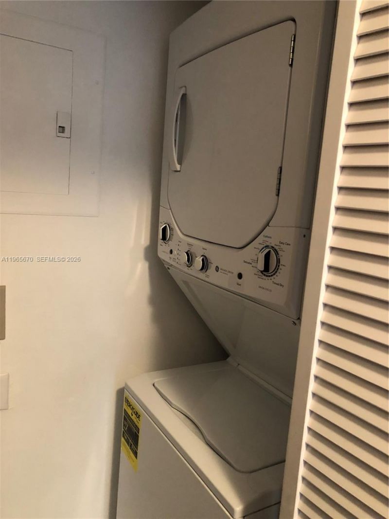 90 Alton Rd , Unit 607, Miami Beach, FL 33139 Photo