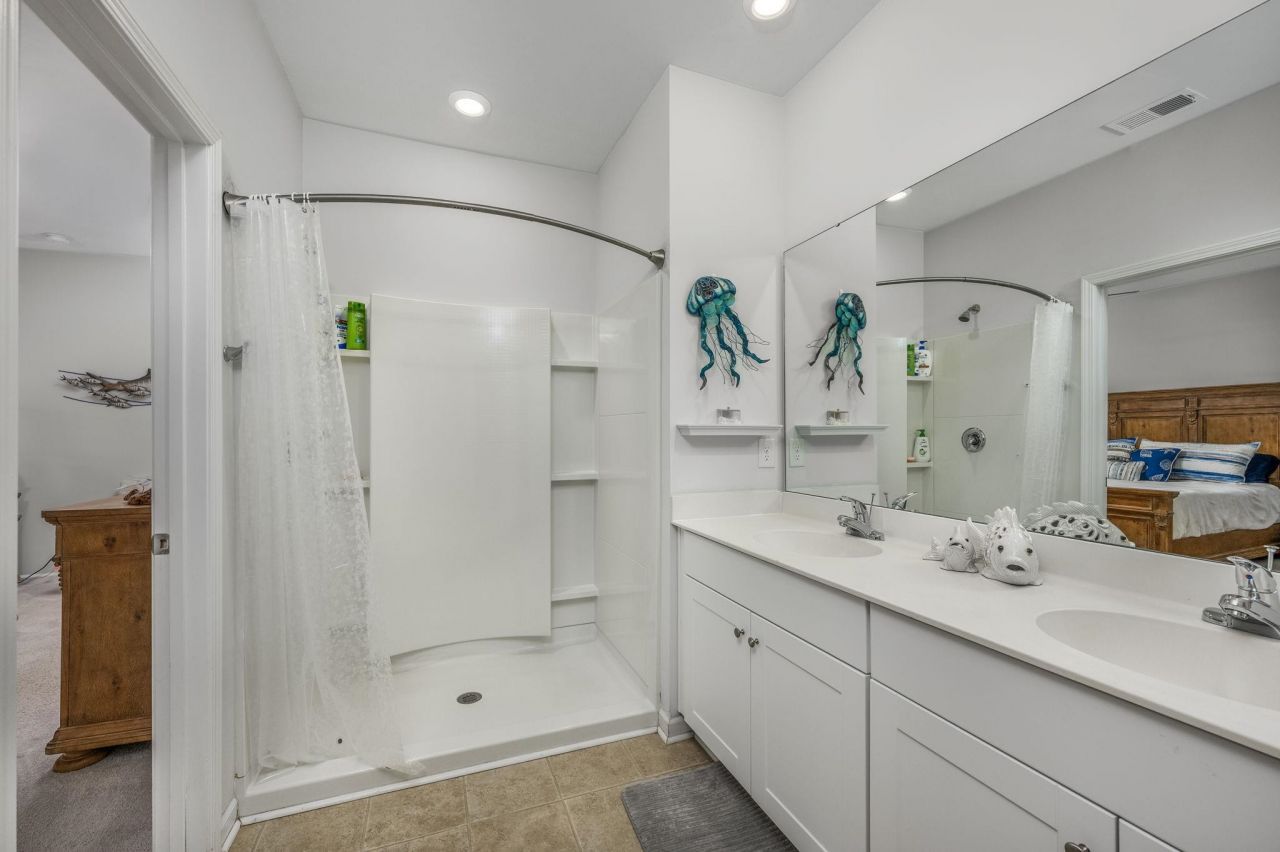 556 Carrick Loop Photo 12