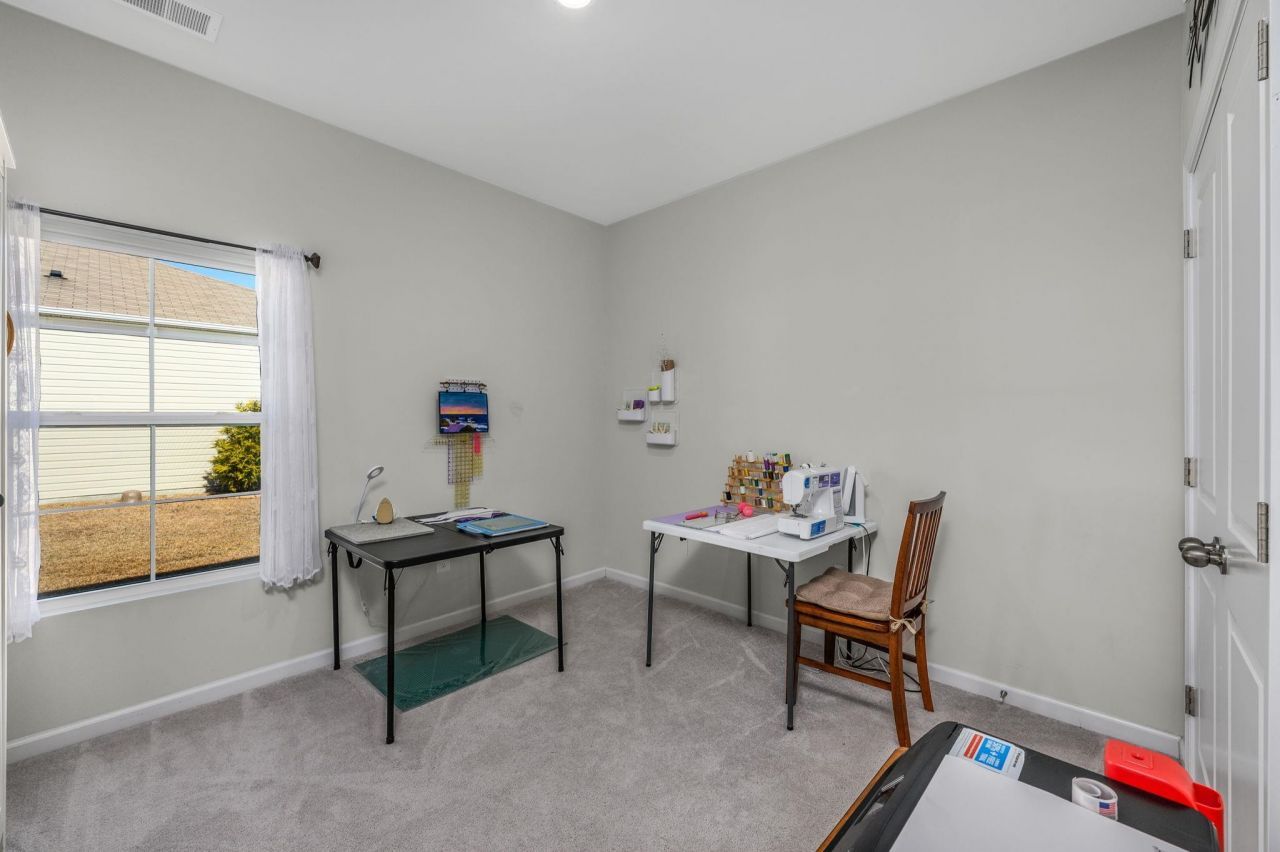 556 Carrick Loop Photo 14