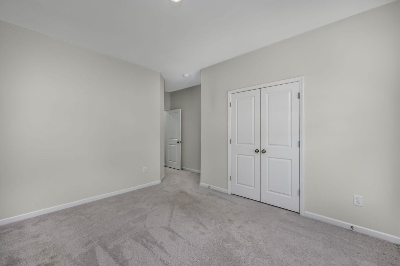 556 Carrick Loop Photo 17