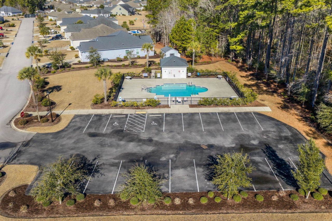 556 Carrick Loop Photo 35