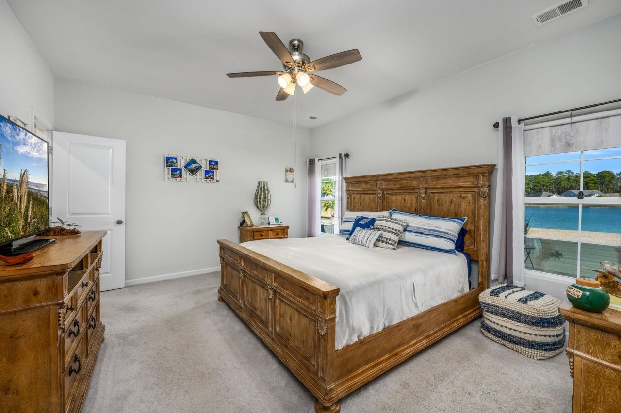 556 Carrick Loop Photo 9