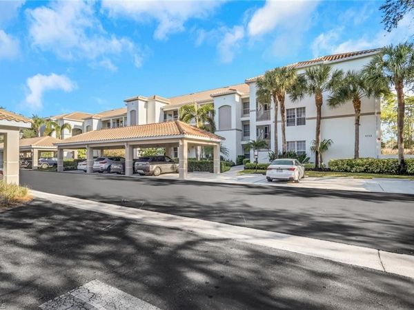 8241 Parkstone PL, Unit 106, NAPLES, FL 34120