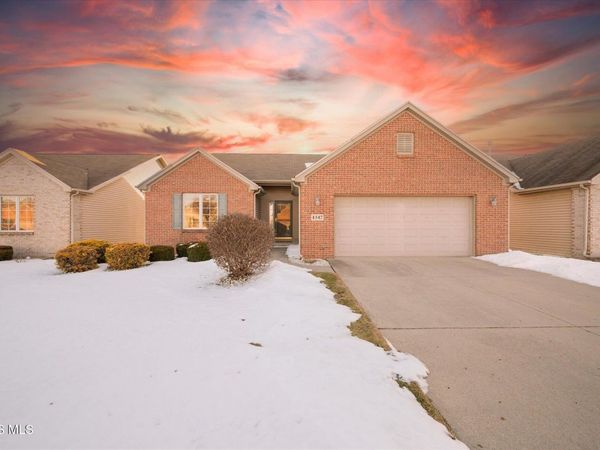 4347 Crystal Ridge Drive, Maumee, OH 43537