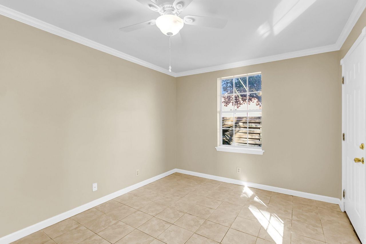 1507 Evergreen Street Photo 15