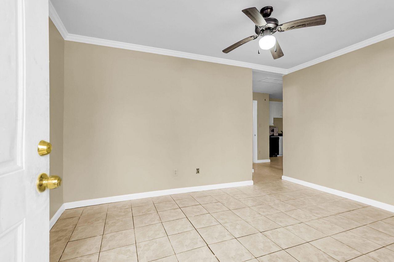 1507 Evergreen Street Photo 30