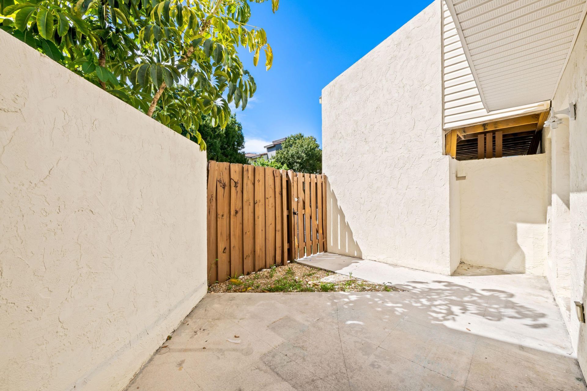 631 Executive Center Drive, Unit K104, West Palm Beach, FL 33401 Photo