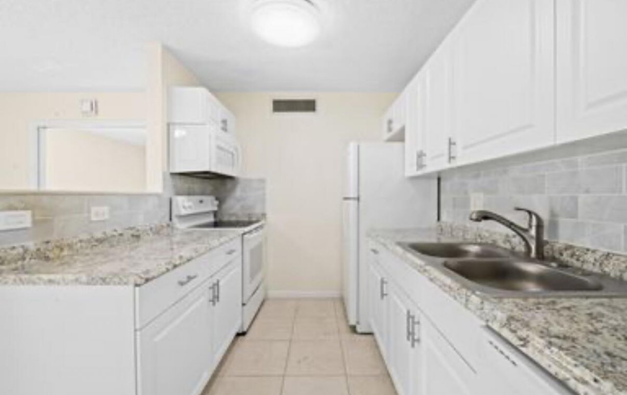 631 Executive Center Drive, Unit K104, West Palm Beach, FL 33401 Photo