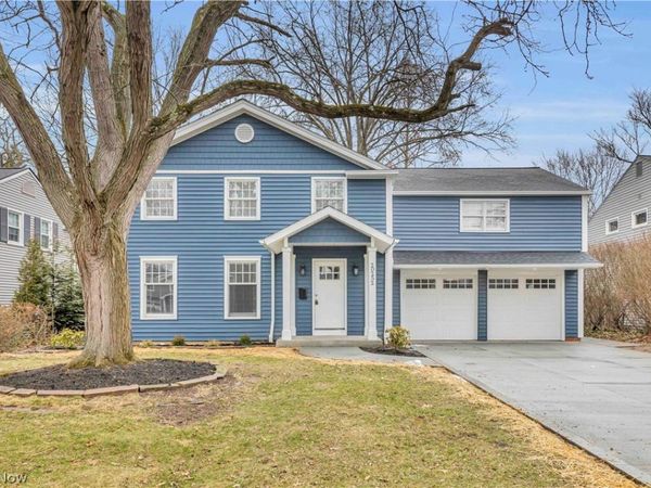 20252 Westhaven Lane, Rocky River, OH 44116