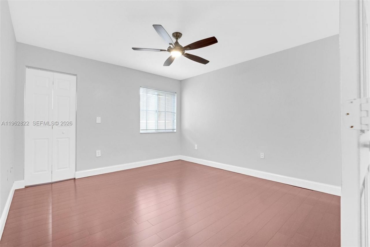 2586 Centergate Dr , Unit 303, Miramar, FL 33025 Photo