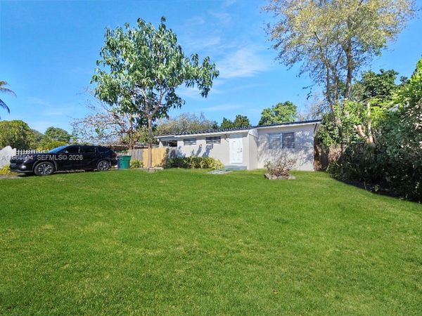 315 NE 165th St , Unit 315, Miami, FL 33162