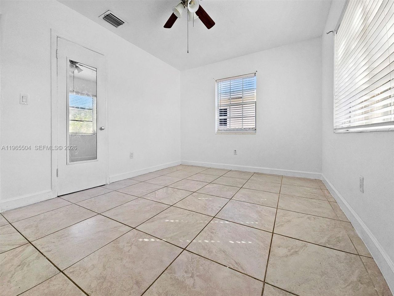 315 NE 165th St , Unit 315, Miami, FL 33162 Photo