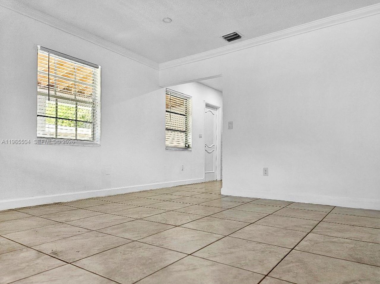 315 NE 165th St , Unit 315, Miami, FL 33162 Photo