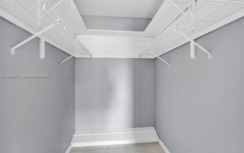 8100 Sunrise Lakes Blvd, Unit 208, Sunrise, FL 33322 Photo