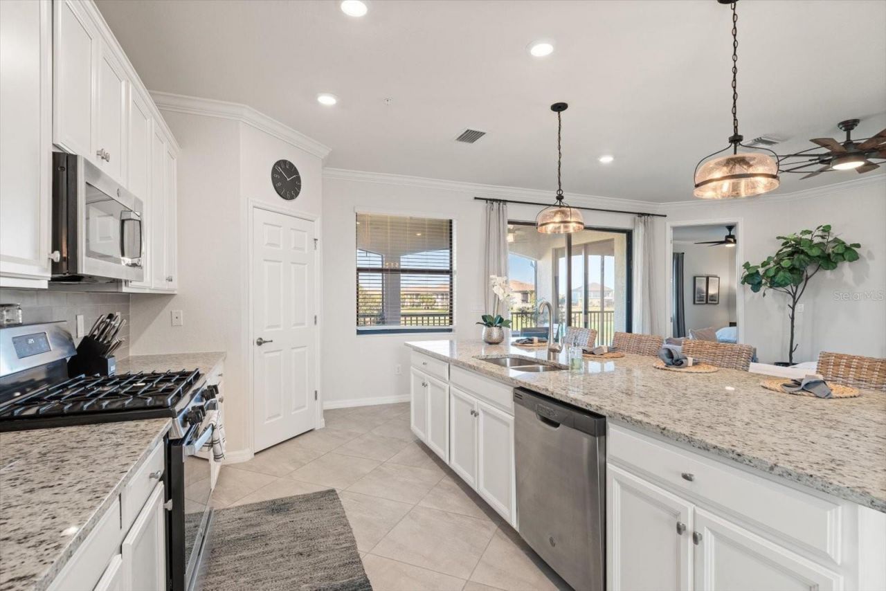 18113 Gawthrop Drive, Unit 102, Lakewood Ranch, FL 34211 Photo