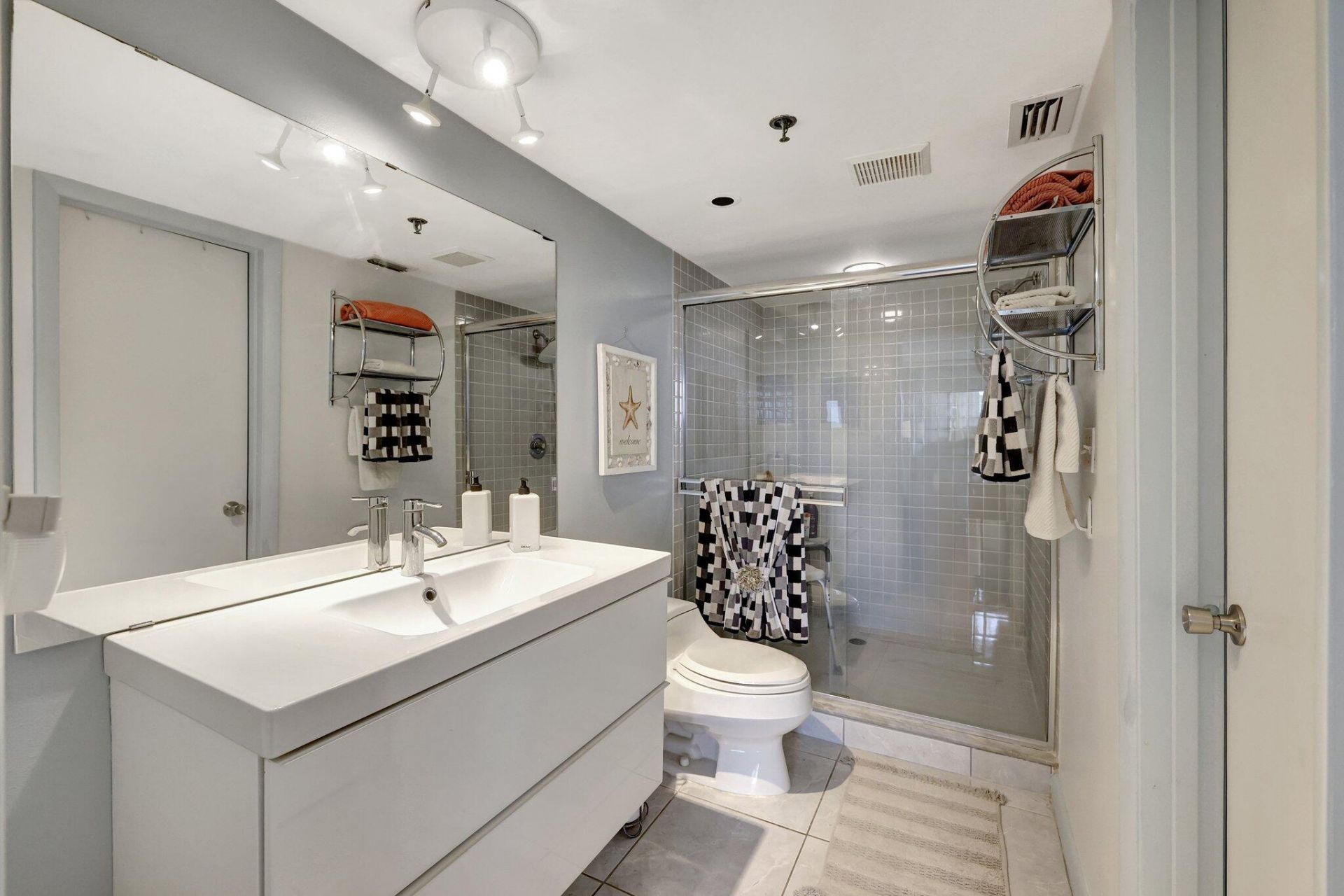 3870 N Highway A1a N, Unit 101 A, Fort Pierce, FL 34949 Photo