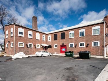 102 S RICHMOND STREET, FLEETWOOD, PA 19522