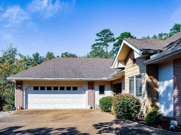 13 SOSEGADO PLACE, Hot Springs Village, AR 71909